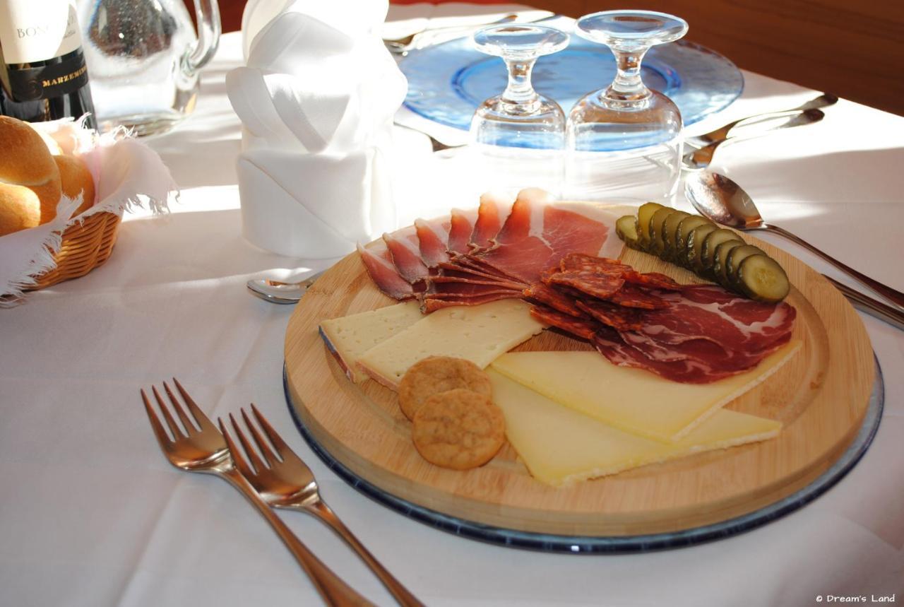 Hotel Sonne Sole Vigo di Fassa Dış mekan fotoğraf